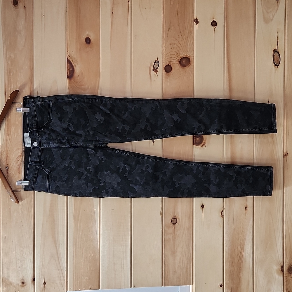 Free People Camo Camouflage Skinny Jeans size 30